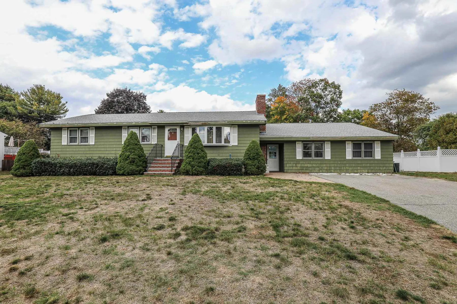 7 Chatham Circle Salem NH 03079