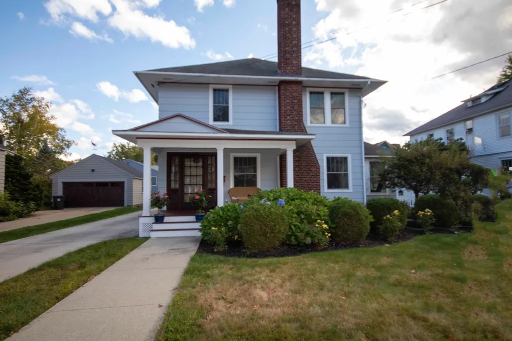 97 Lexington Avenue Manchester NH 03104