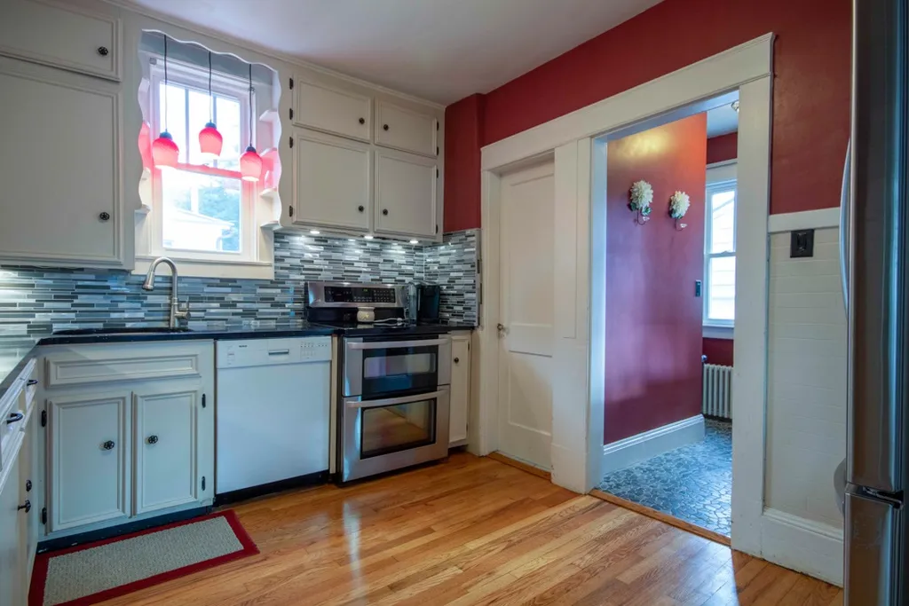 97 Lexington Avenue Manchester NH 03104