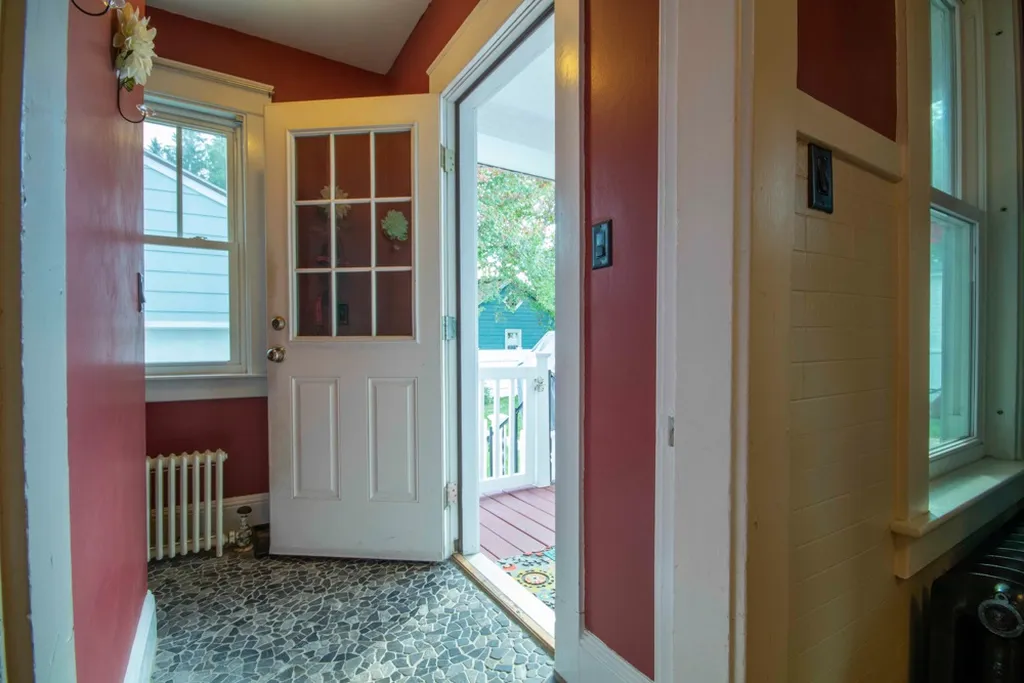 97 Lexington Avenue Manchester NH 03104