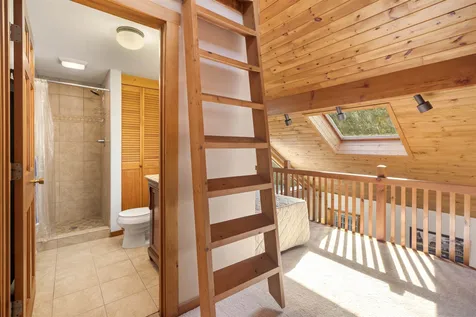 7 Cloverfield Road Newbury NH 03255