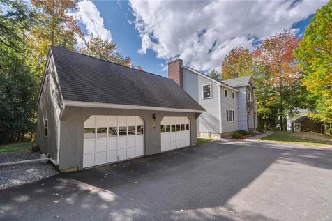7 Cloverfield Road Newbury NH 03255