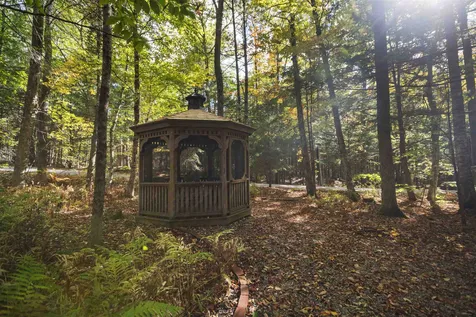 7 Cloverfield Road Newbury NH 03255