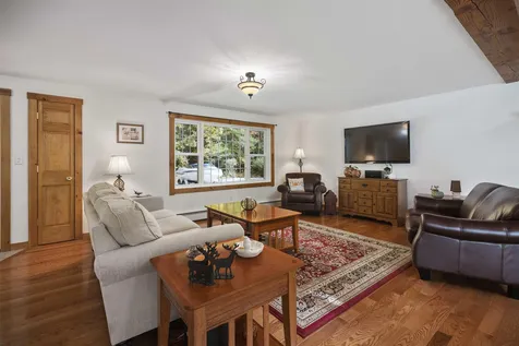 7 Cloverfield Road Newbury NH 03255