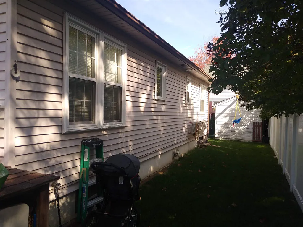 29 Park Street Rochester NH 03867