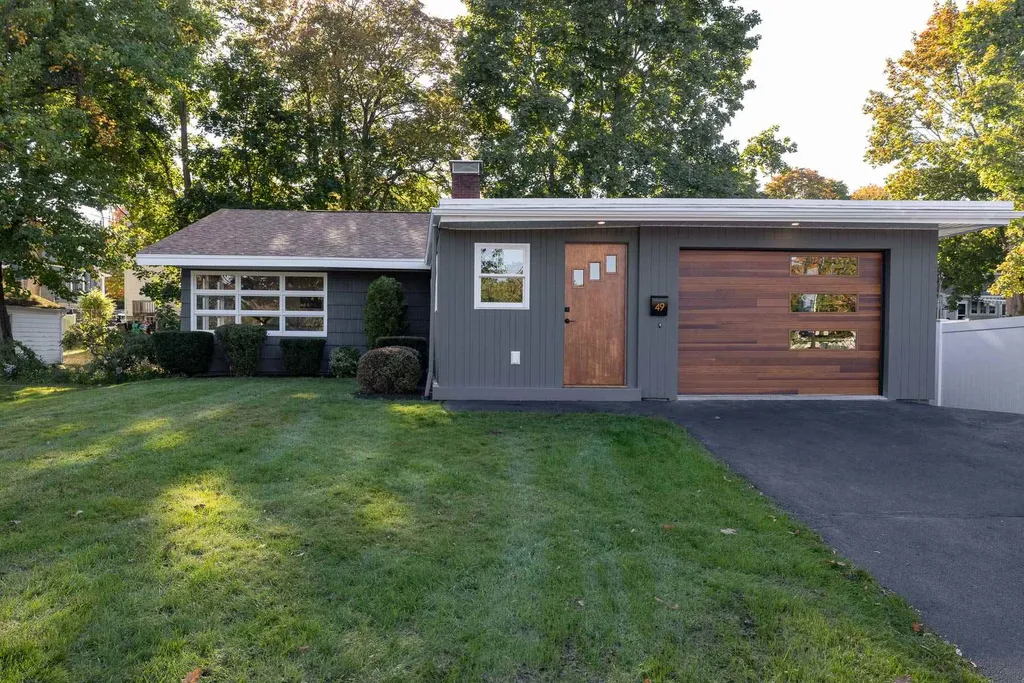 49 Sagamore Avenue Portsmouth NH 03801