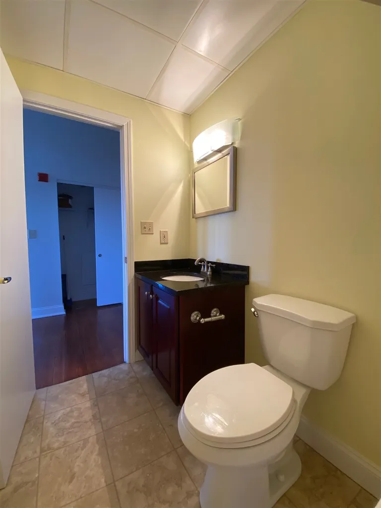 15 Mount Saint Mary's Way Hooksett NH 03106