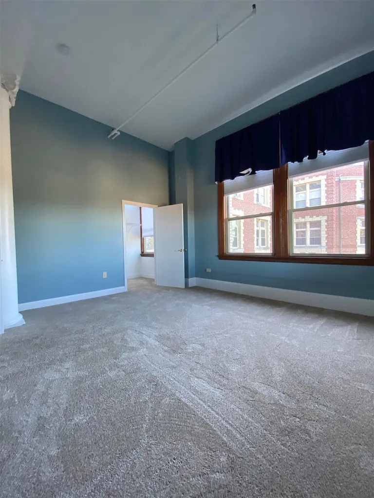 15 Mount Saint Mary's Way Hooksett NH 03106