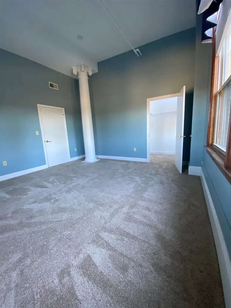 15 Mount Saint Mary's Way Hooksett NH 03106