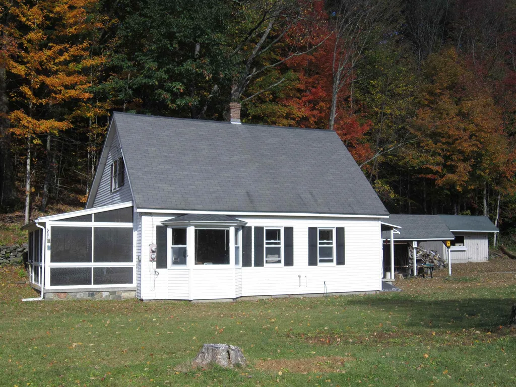 71 Sawdust Alley Townshend VT 05353