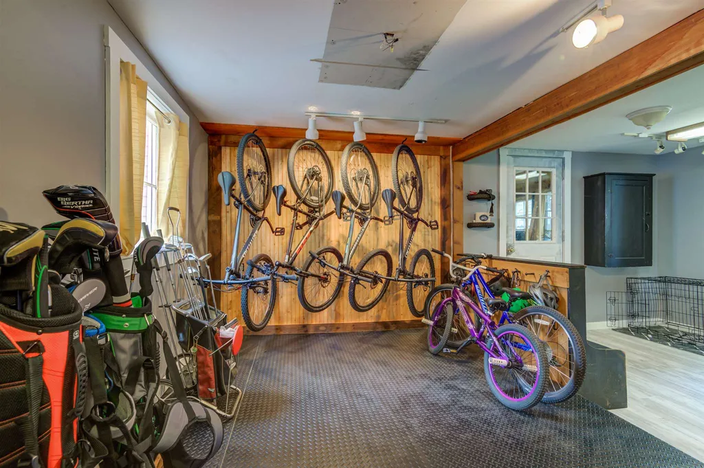 295 S Main Street Wolfeboro NH 03894