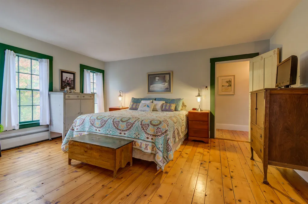 295 S Main Street Wolfeboro NH 03894