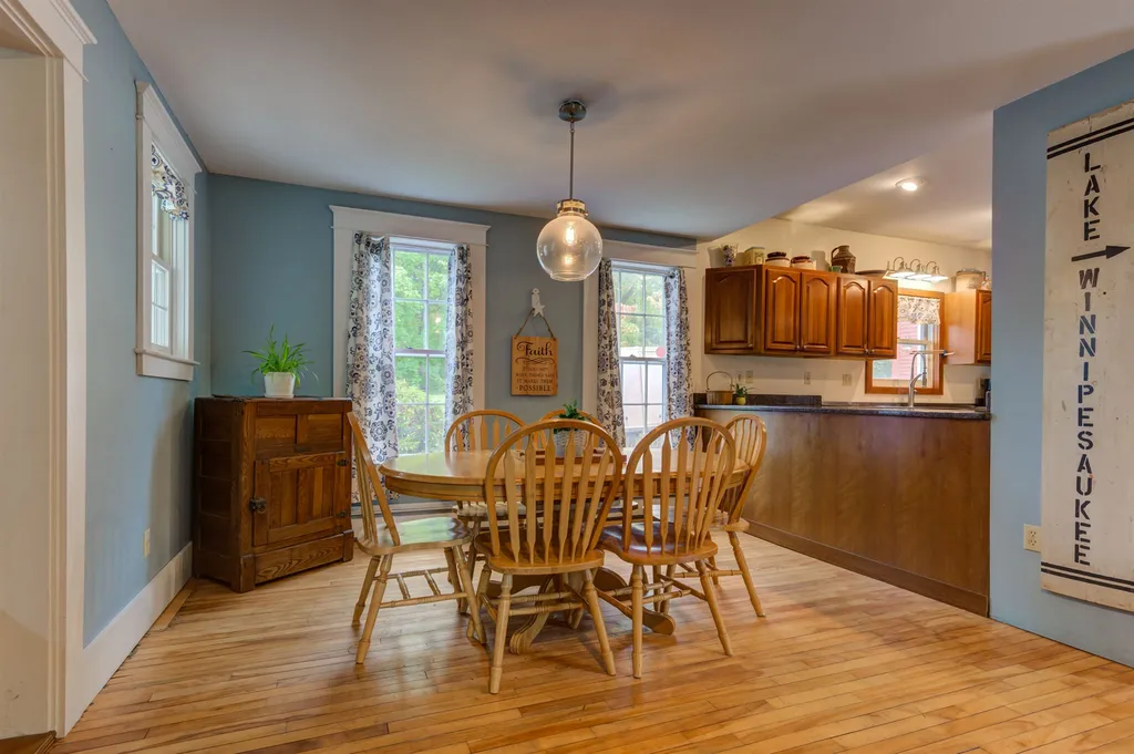 295 S Main Street Wolfeboro NH 03894