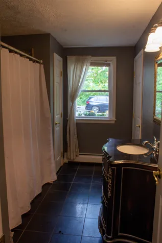 74 1/2 North Street Amherst NH 03031