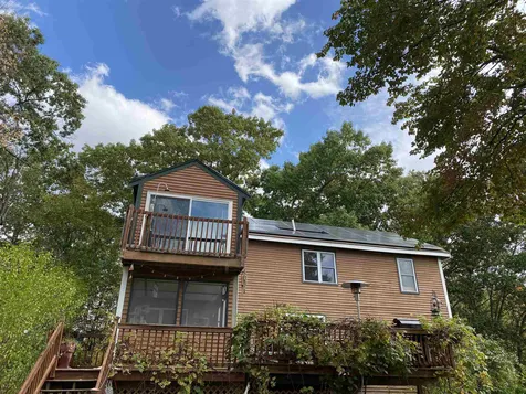 74 1/2 North Street Amherst NH 03031