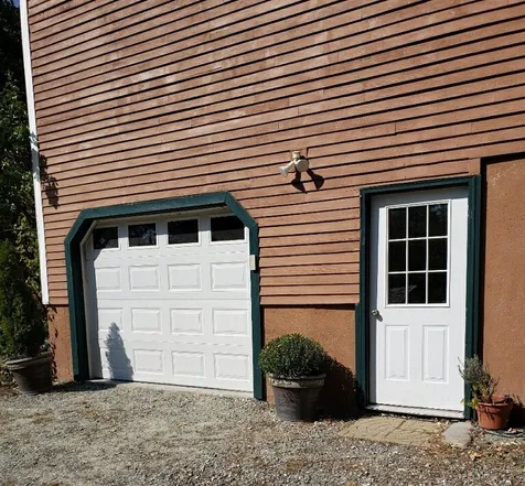 74 1/2 North Street Amherst NH 03031