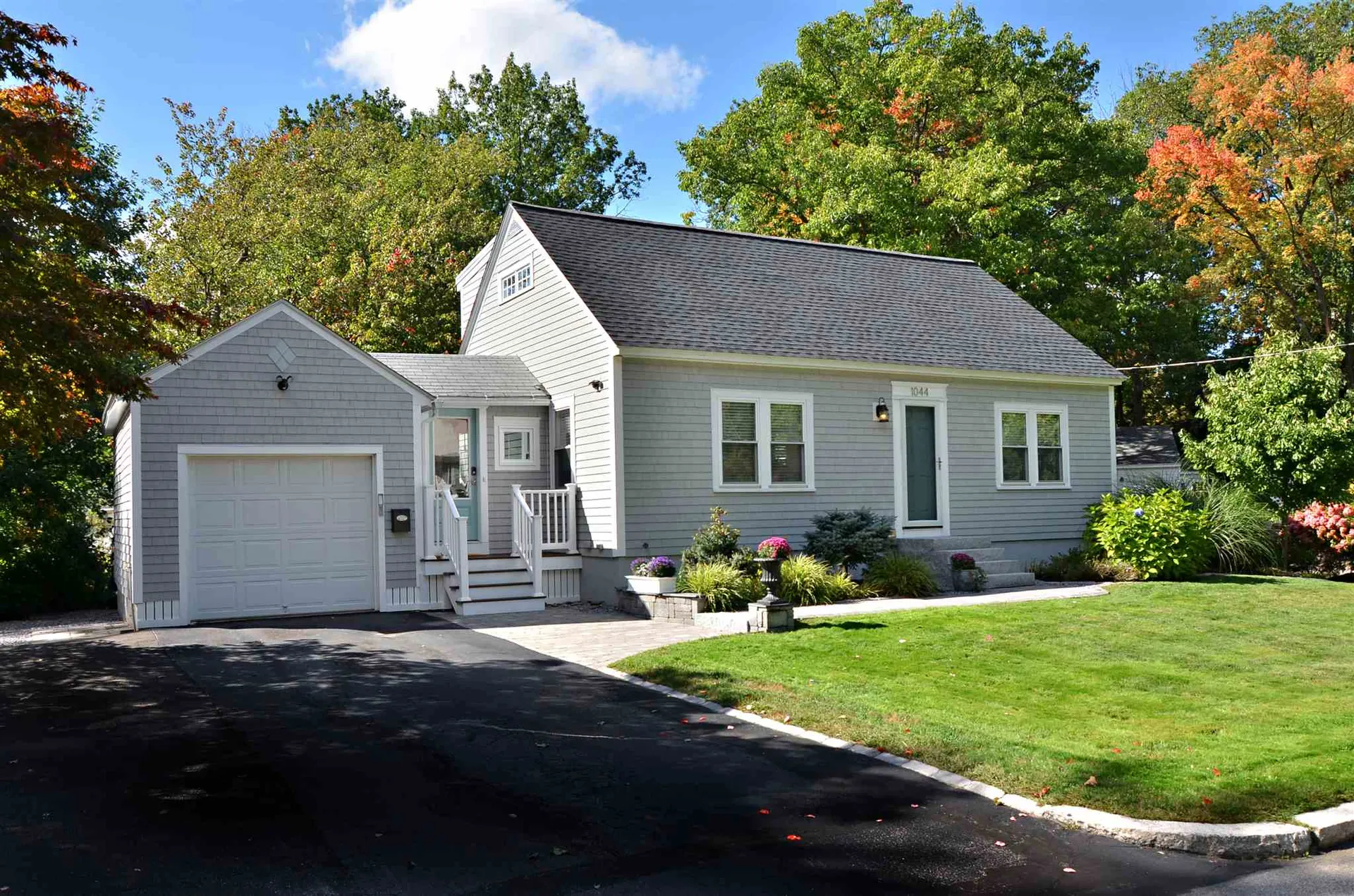 1044 Hall Street Manchester NH 03104