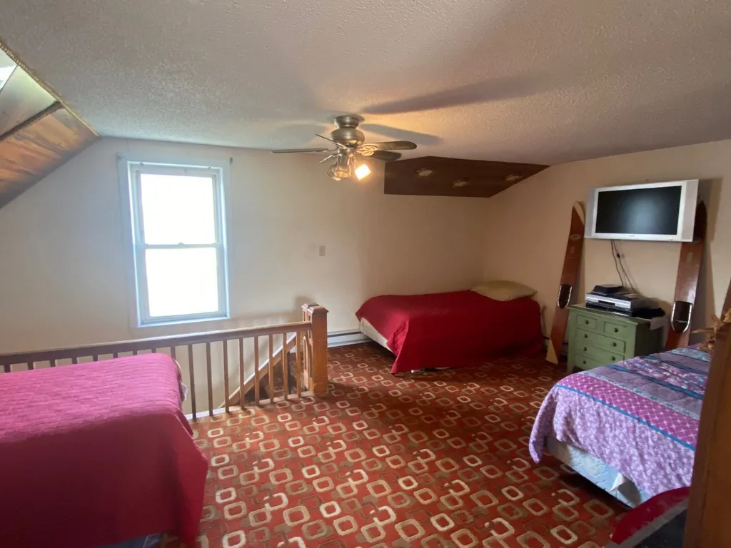 73 Pond Street Newport City VT 05855