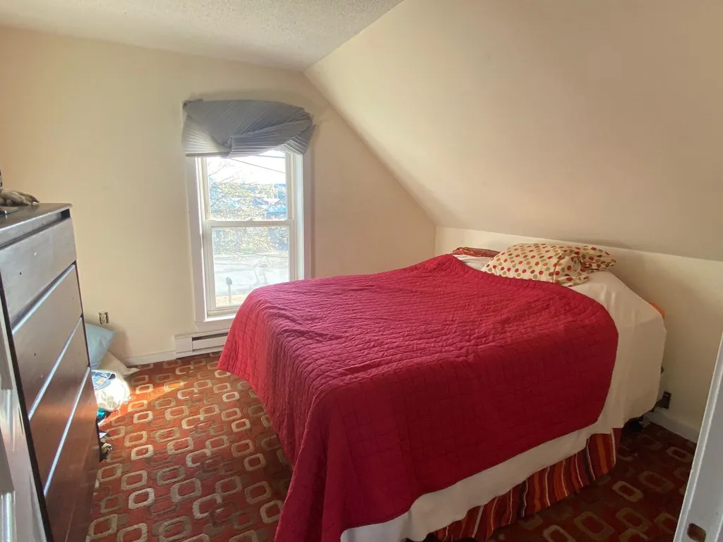 73 Pond Street Newport City VT 05855