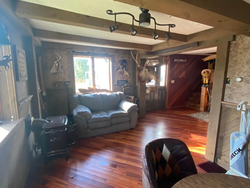 73 Pond Street Newport City VT 05855