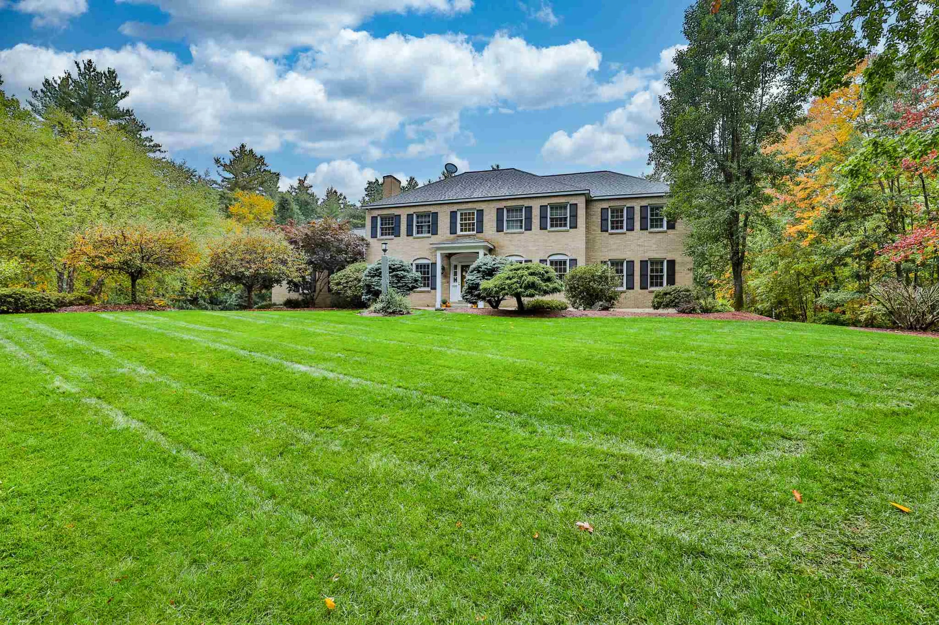 72 Crestwood Drive Hollis NH 03049