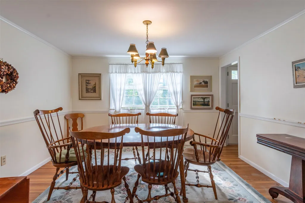 4 Joanne Street Merrimack NH 03054