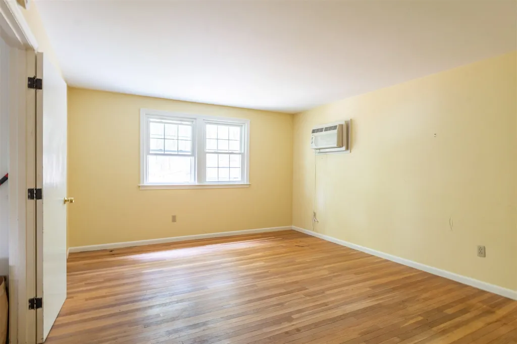 4 Joanne Street Merrimack NH 03054