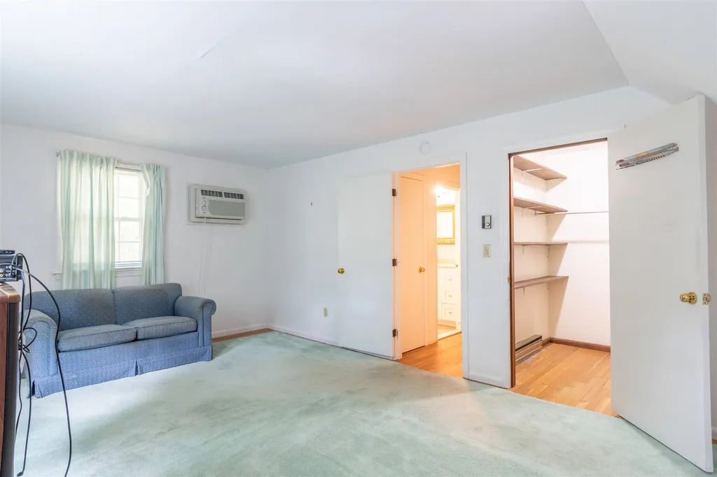 4 Joanne Street Merrimack NH 03054