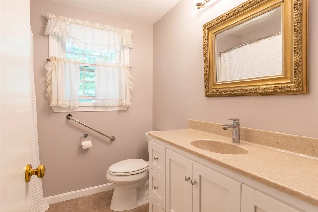 4 Joanne Street Merrimack NH 03054