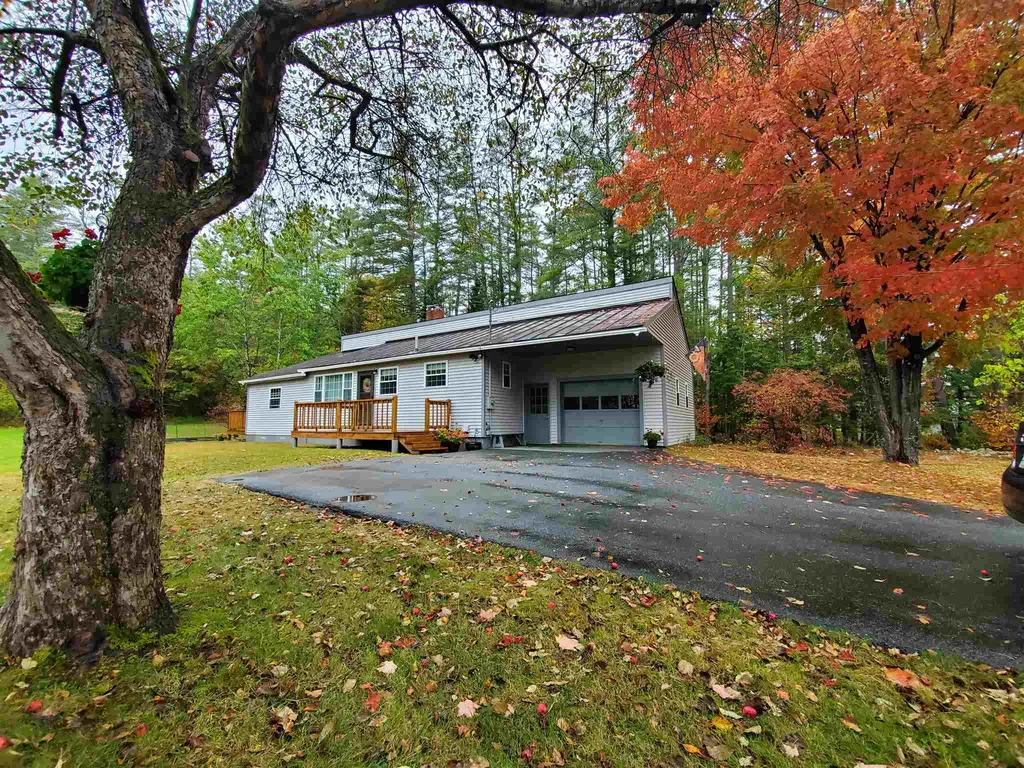 81 Maple Street Enfield NH 03748