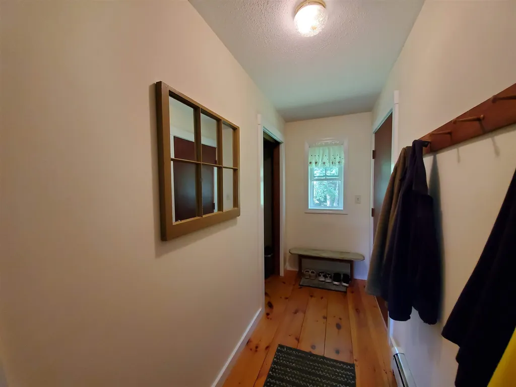 81 Maple Street Enfield NH 03748