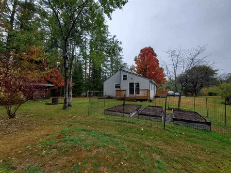81 Maple Street Enfield NH 03748