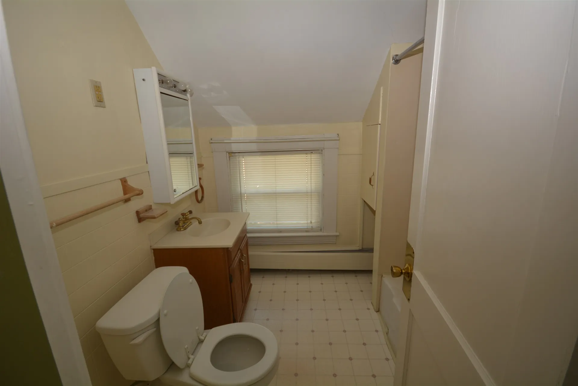 255 Mast Road Manchester NH 03102