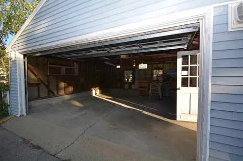 255 Mast Road Manchester NH 03102