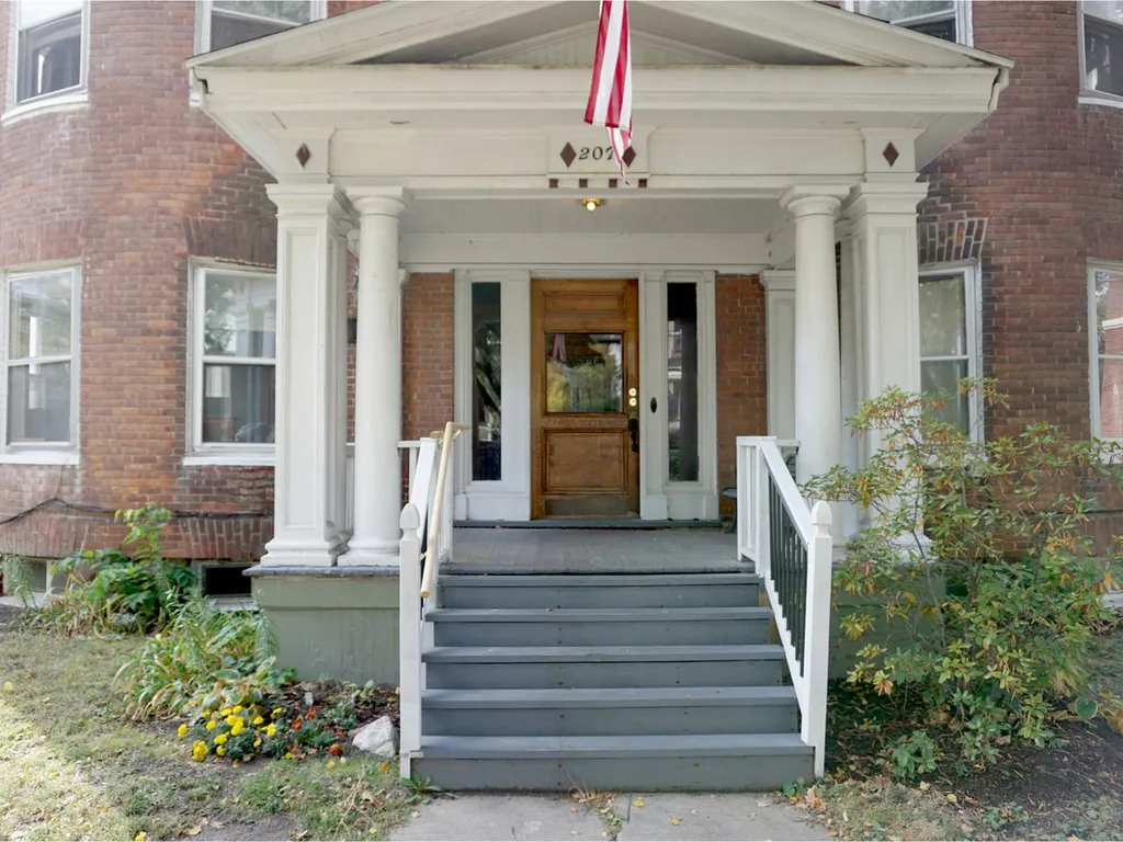 207 South Union Street Burlington VT 05401