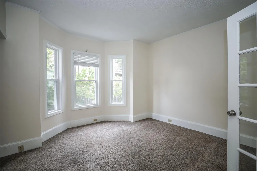 92 Goffe Street Manchester NH 03102