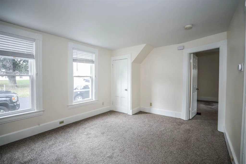 92 Goffe Street Manchester NH 03102