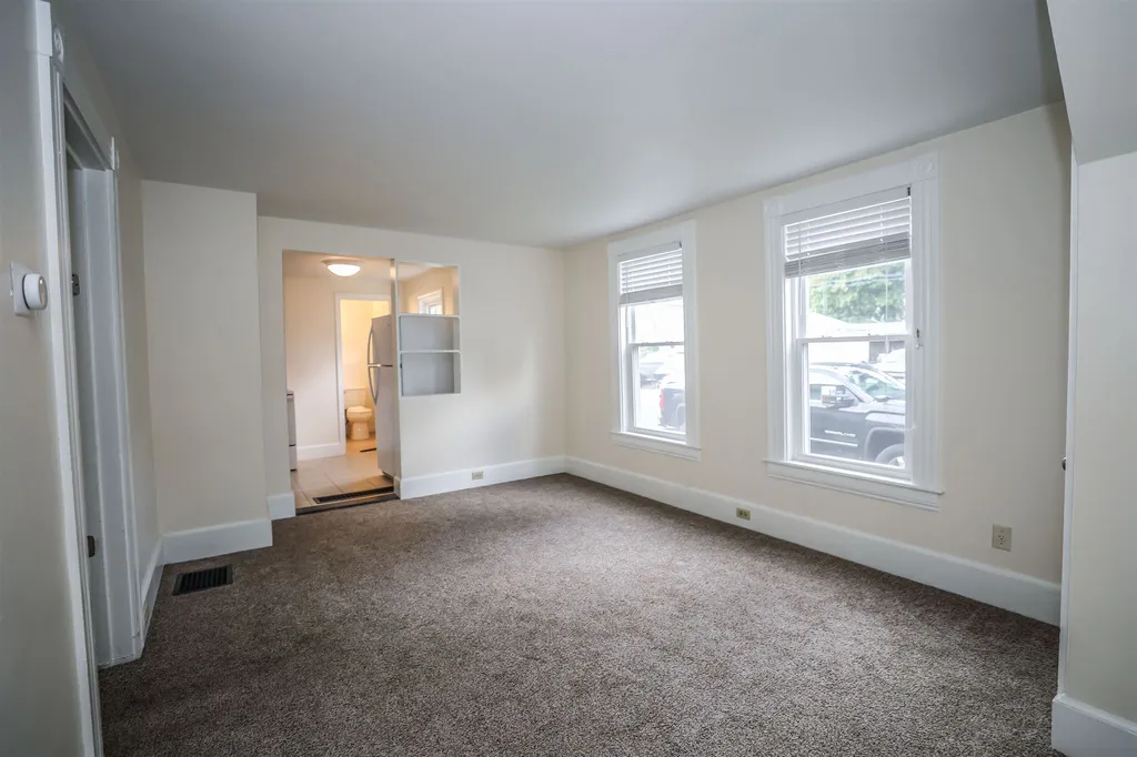 92 Goffe Street Manchester NH 03102