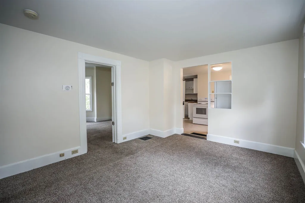 92 Goffe Street Manchester NH 03102