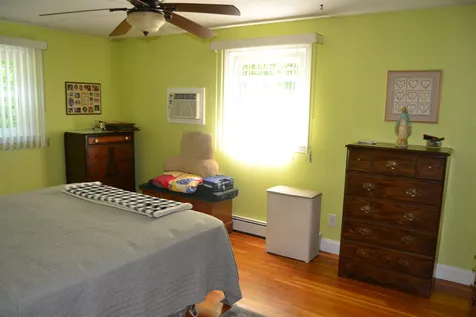 17 Christine Drive Atkinson NH 03811
