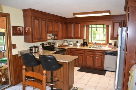 17 Christine Drive Atkinson NH 03811