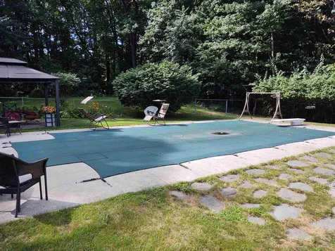 17 Christine Drive Atkinson NH 03811