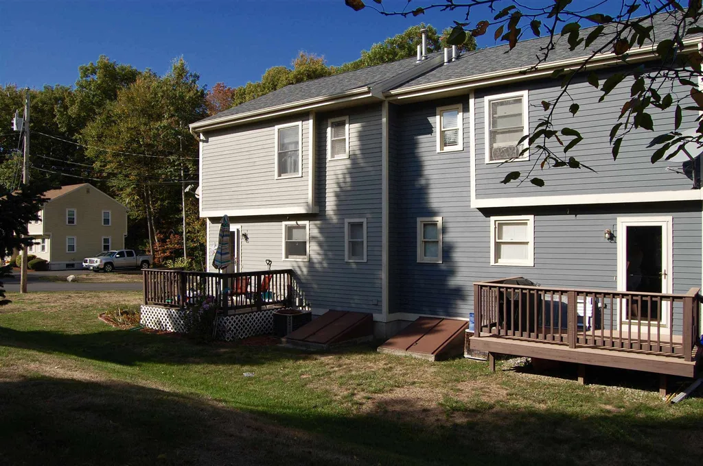 23b Quail Run Drive Hudson NH 03051