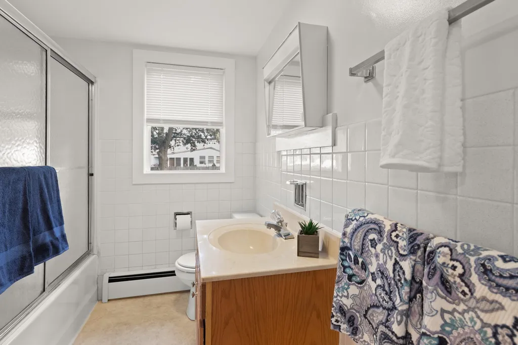 21 Suburban Square South Burlington VT 05403