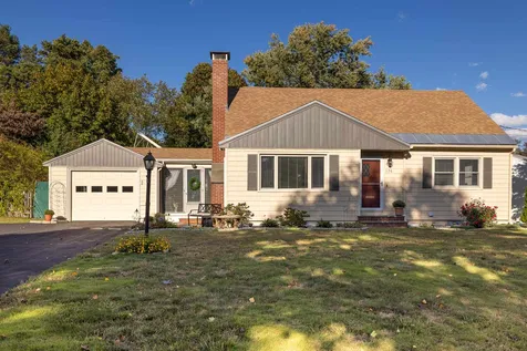 176 Woodlawn Circle Portsmouth NH 03801