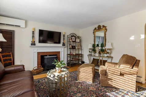 176 Woodlawn Circle Portsmouth NH 03801