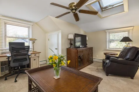 176 Woodlawn Circle Portsmouth NH 03801