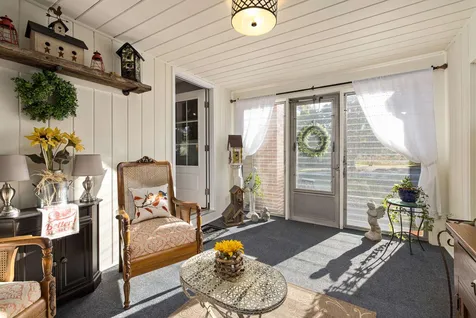 176 Woodlawn Circle Portsmouth NH 03801
