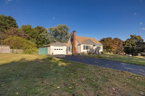 176 Woodlawn Circle Portsmouth NH 03801