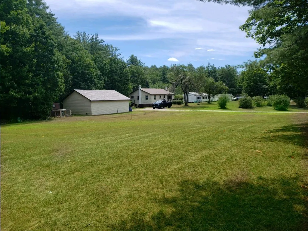 306 Concord Road Northfield NH 03276
